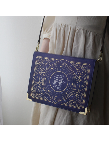 Bolso libro de cuero vegano "A History of Magic"