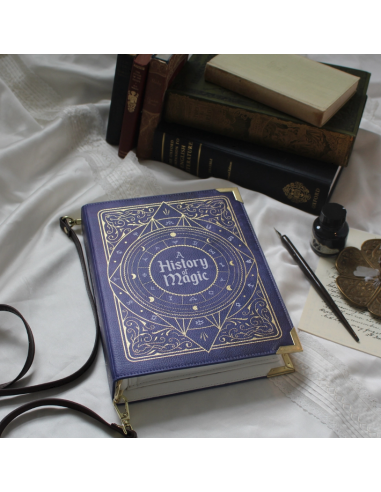 Bolso libro de cuero vegano "A History of Magic"